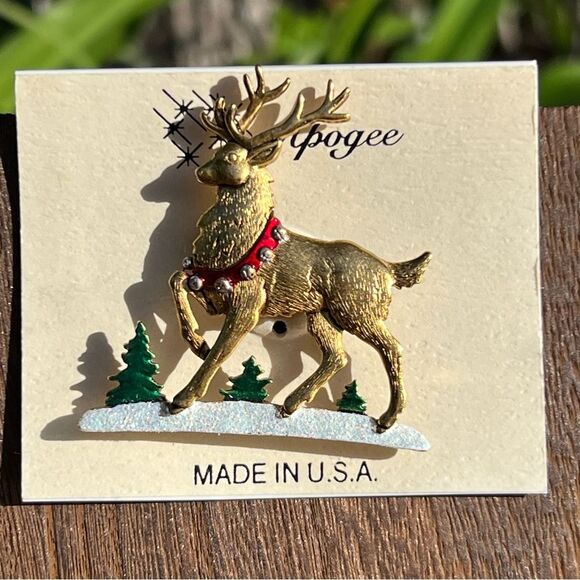 Reindeer brooch ๐ฆ๐ new ๐ฆ๐ - Picture 1 of 3
